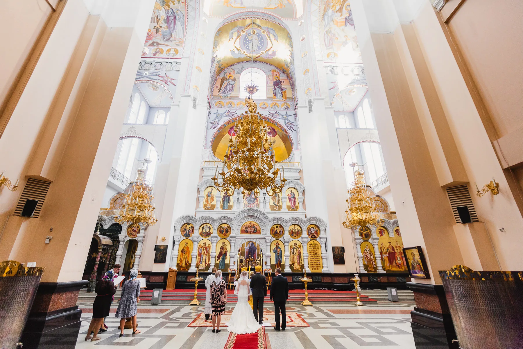 A Church Wedding Ceremony photographed by Anton Matveev