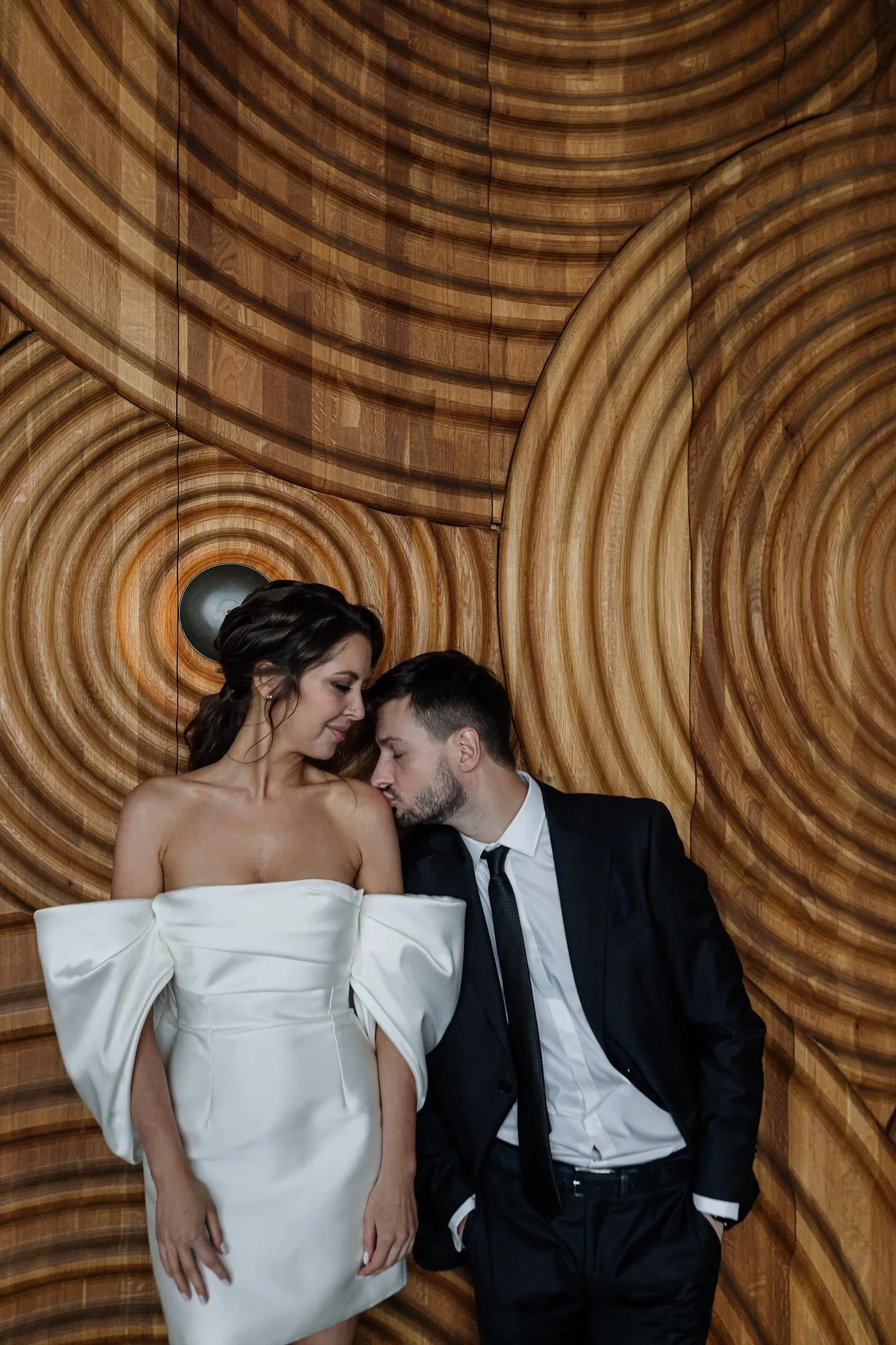 D & I Wedding at Birds Moscow City photographed by Anton Matveev