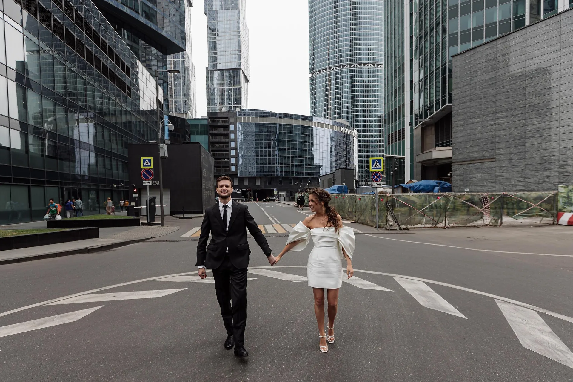 D & I Wedding at Birds Moscow City photographed by Anton Matveev