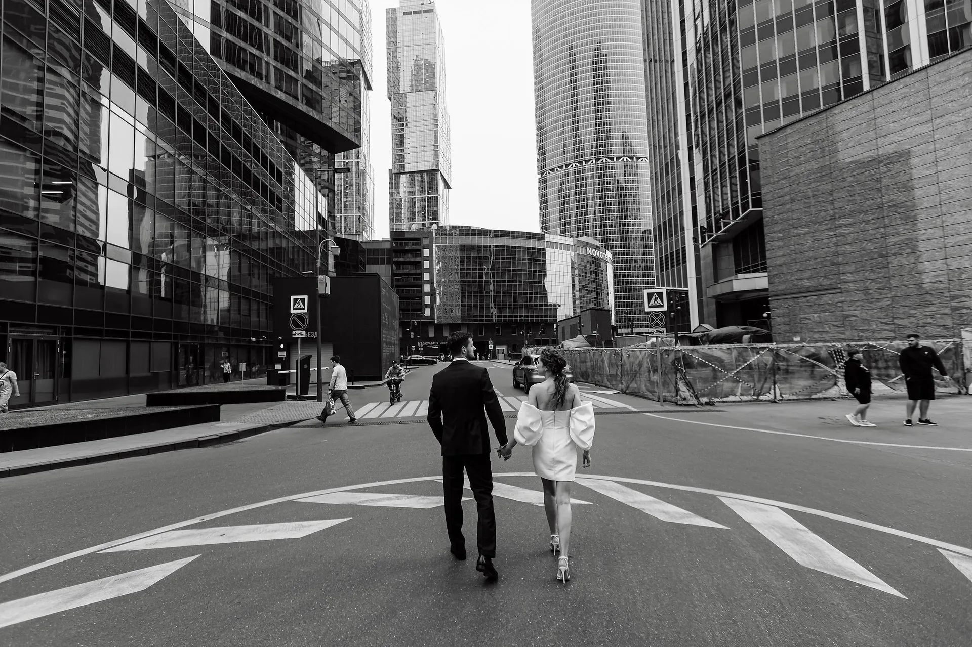 D & I Wedding at Birds Moscow City photographed by Anton Matveev