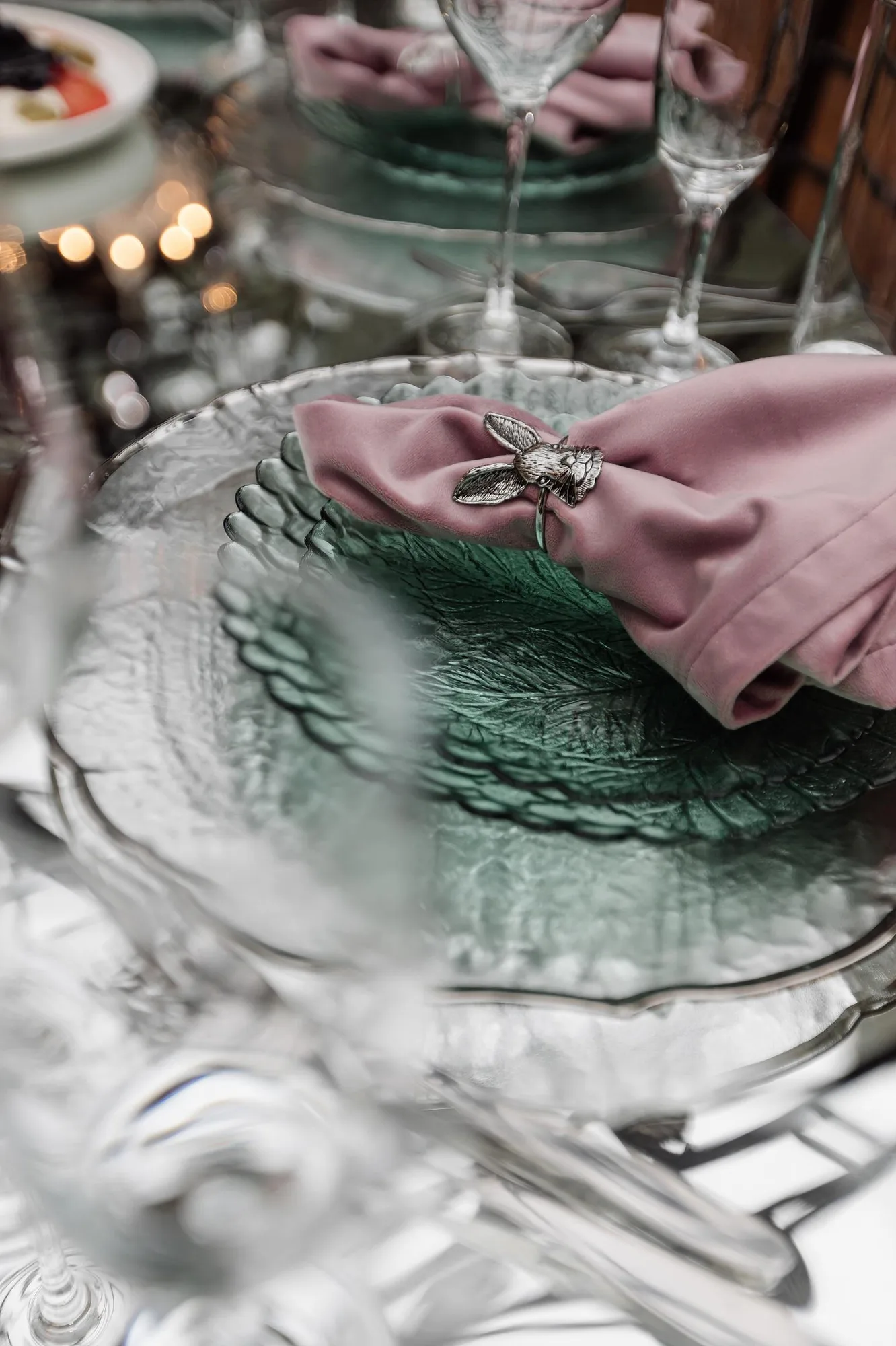 D & I Wedding at Birds Moscow City photographed by Anton Matveev