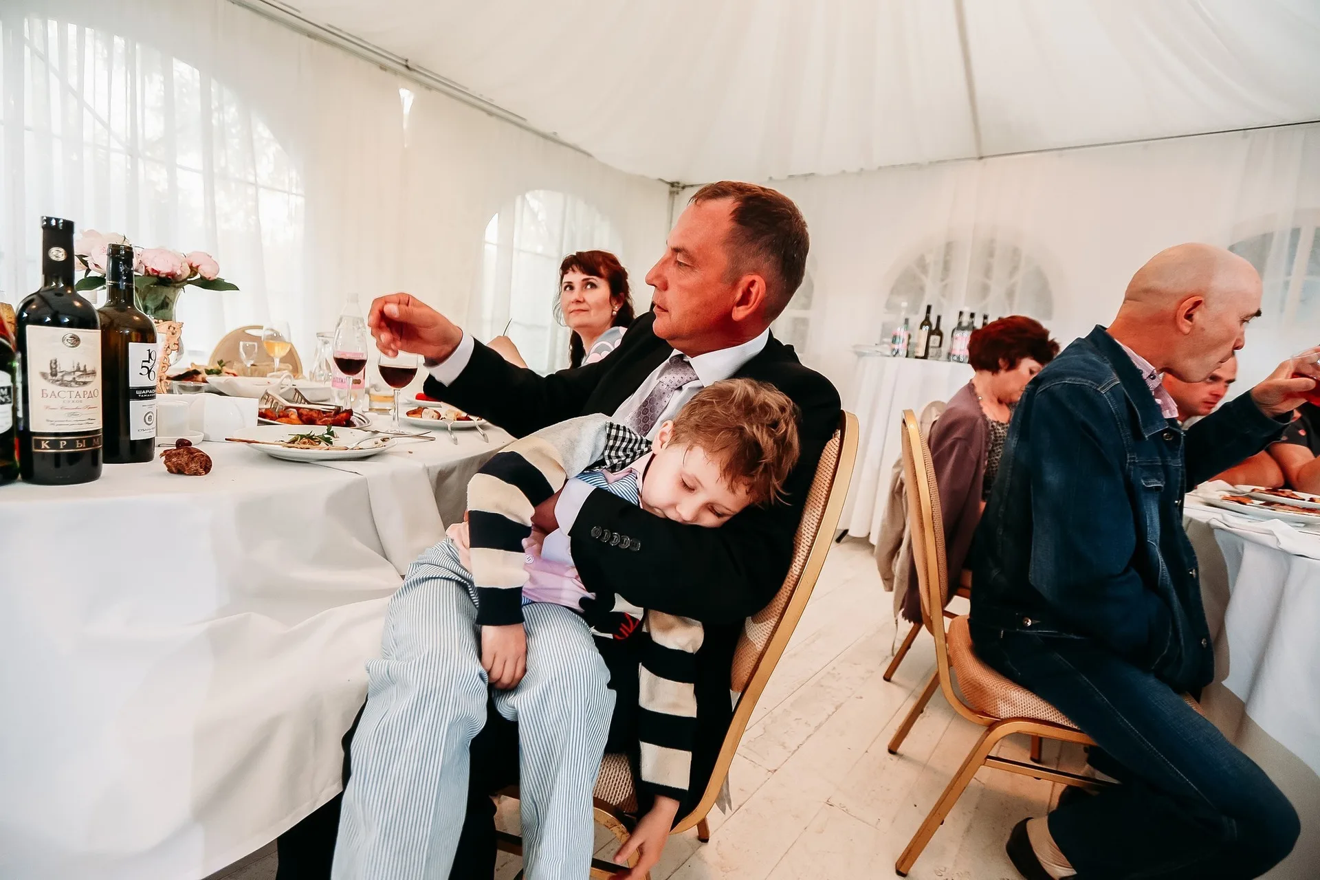 Dasha & Pasha - A Saint Petersburg Wedding photographed by Anton Matveev