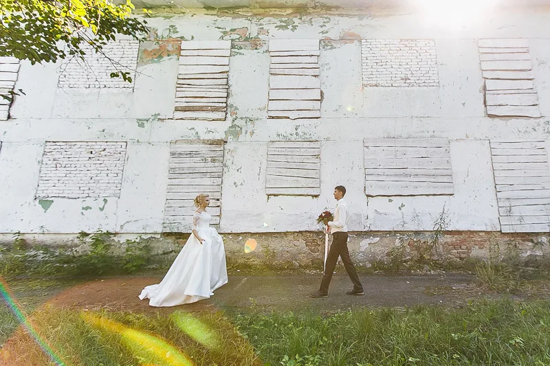 Dmitriy & Oksana - A Yekaterinburg Wedding photographed by Anton Matveev