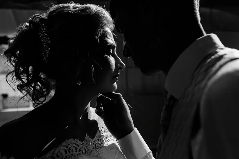 Dmitriy & Oksana - A Yekaterinburg Wedding photographed by Anton Matveev