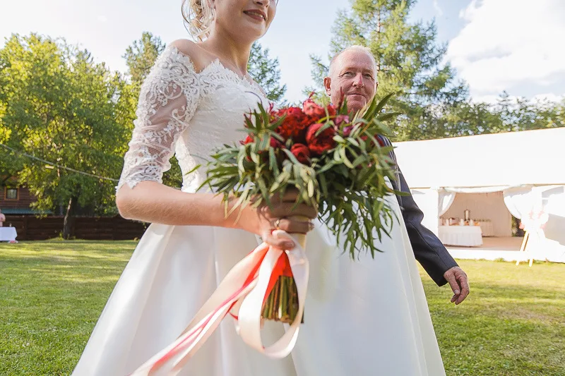 Dmitriy & Oksana - A Yekaterinburg Wedding photographed by Anton Matveev