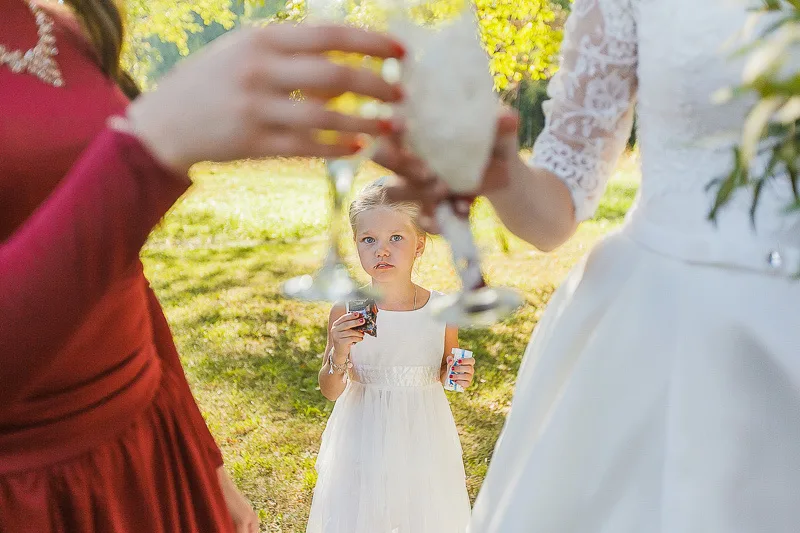 Dmitriy & Oksana - A Yekaterinburg Wedding photographed by Anton Matveev
