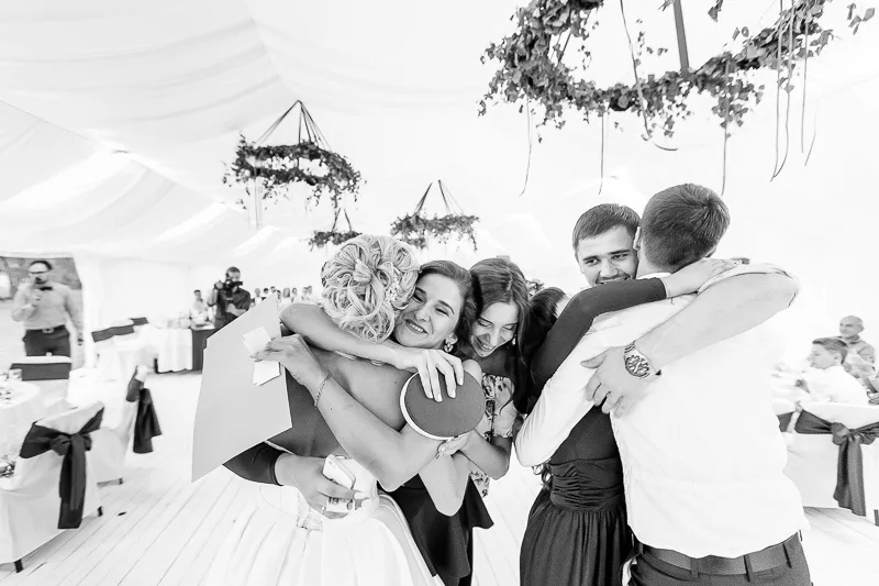 Dmitriy & Oksana - A Yekaterinburg Wedding photographed by Anton Matveev