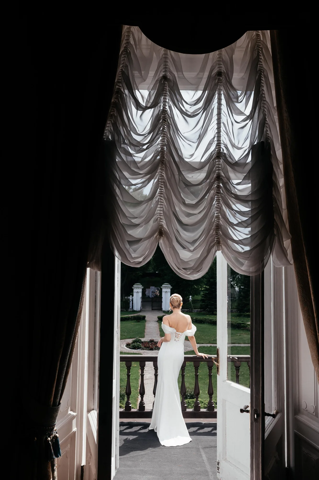 E & S Wedding photographed by Anton Matveev