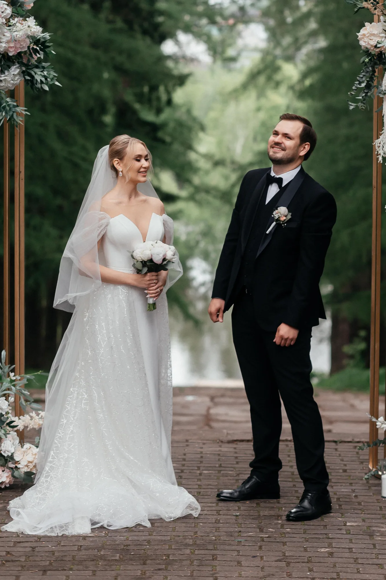 E & S Wedding photographed by Anton Matveev