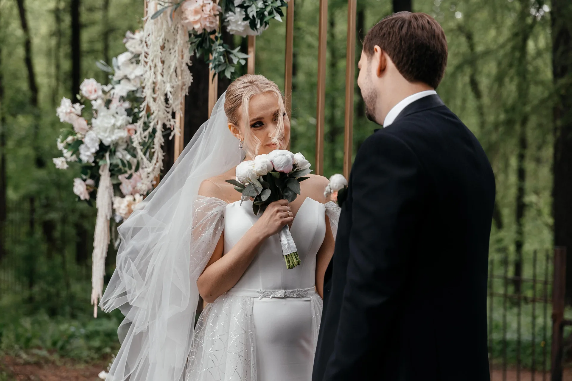 E & S Wedding photographed by Anton Matveev