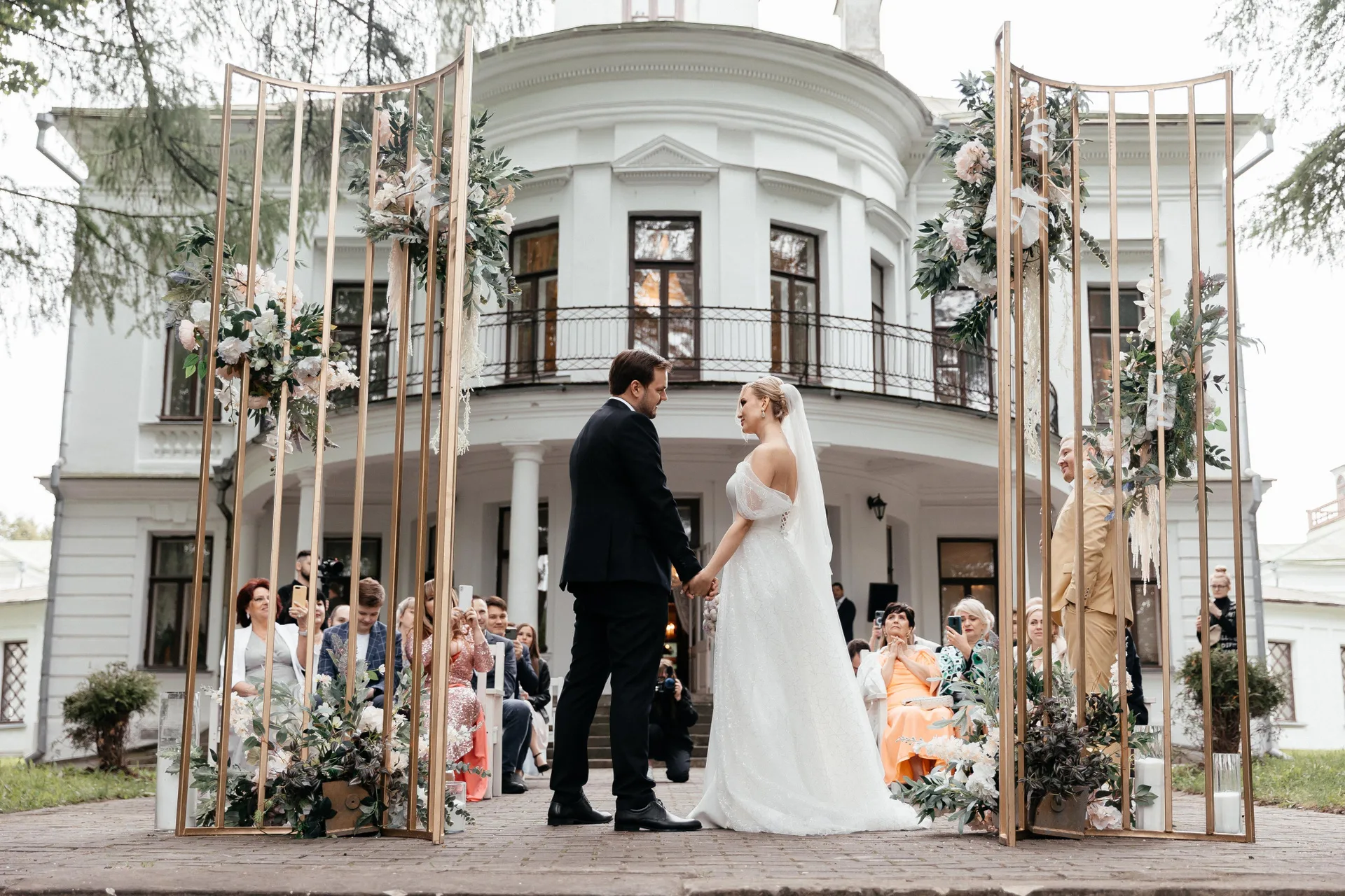 E & S Wedding photographed by Anton Matveev