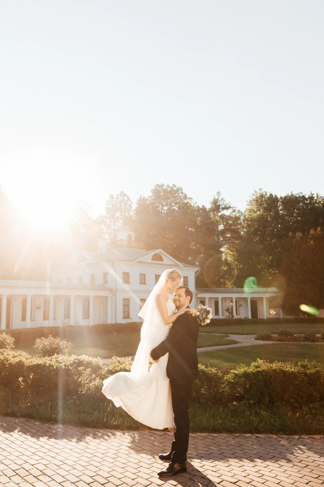 E & S Wedding photographed by Anton Matveev
