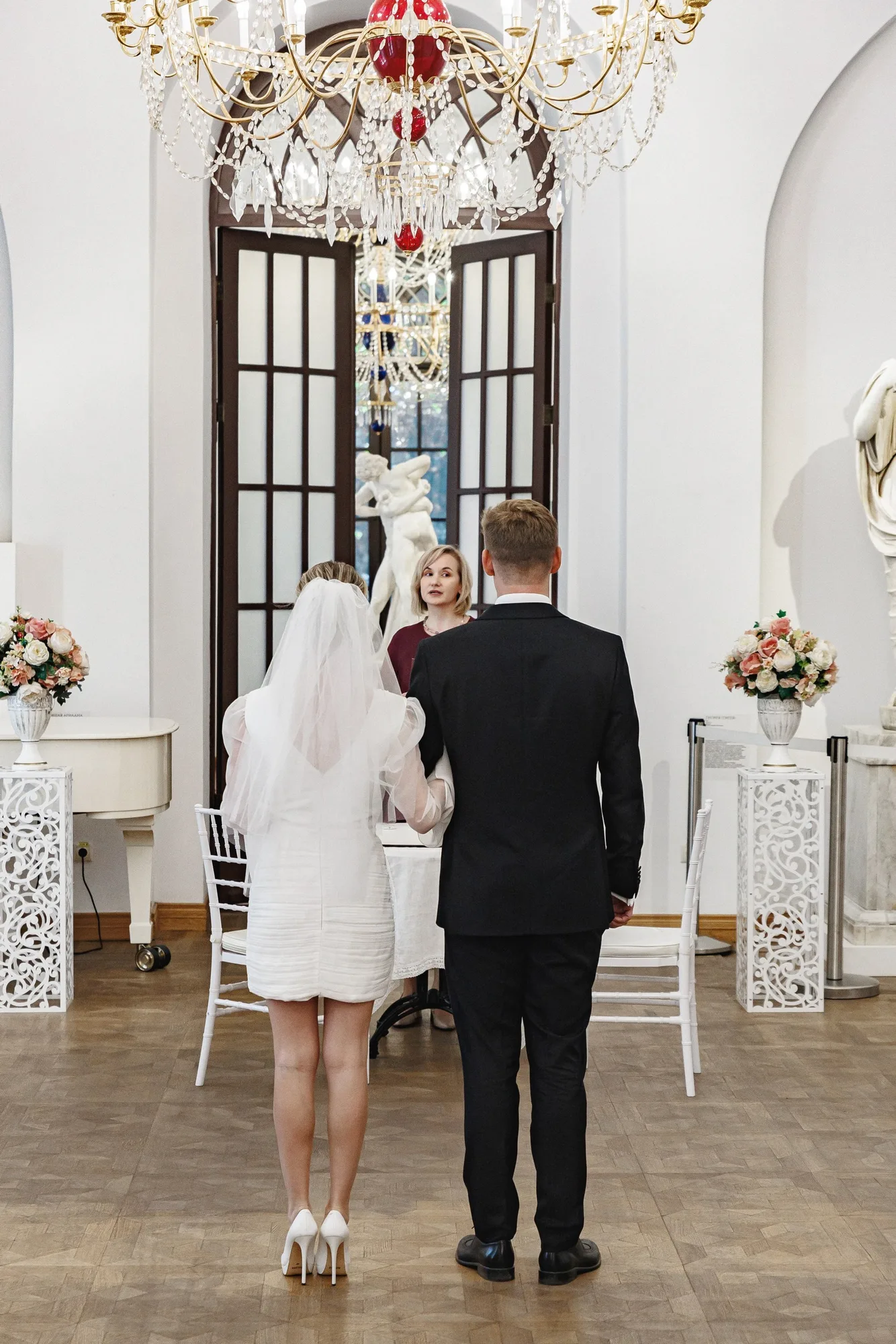 Intimate family wedding photograph of Egor and Ekaterina by Anton Matveev