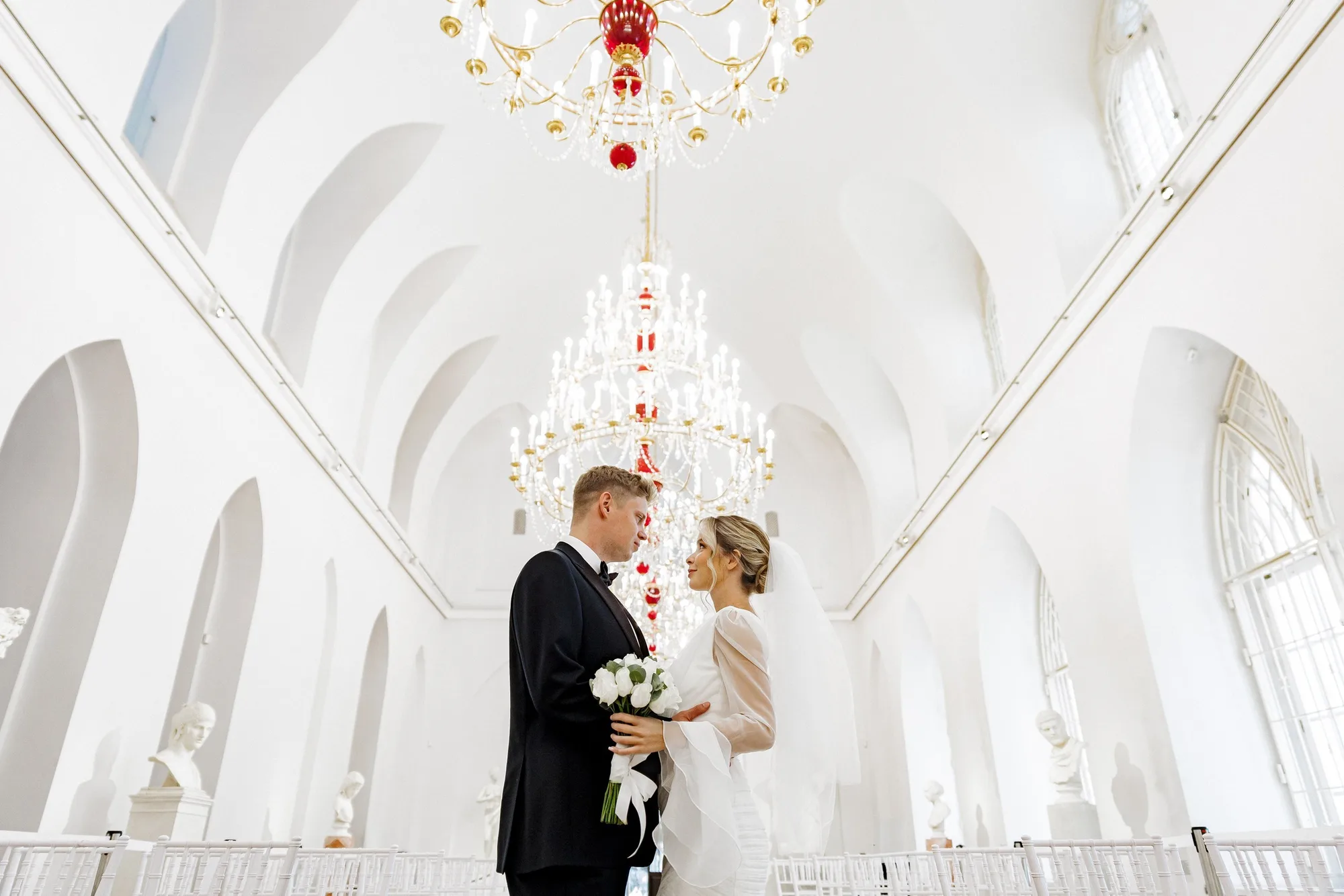 Intimate family wedding photograph of Egor and Ekaterina by Anton Matveev