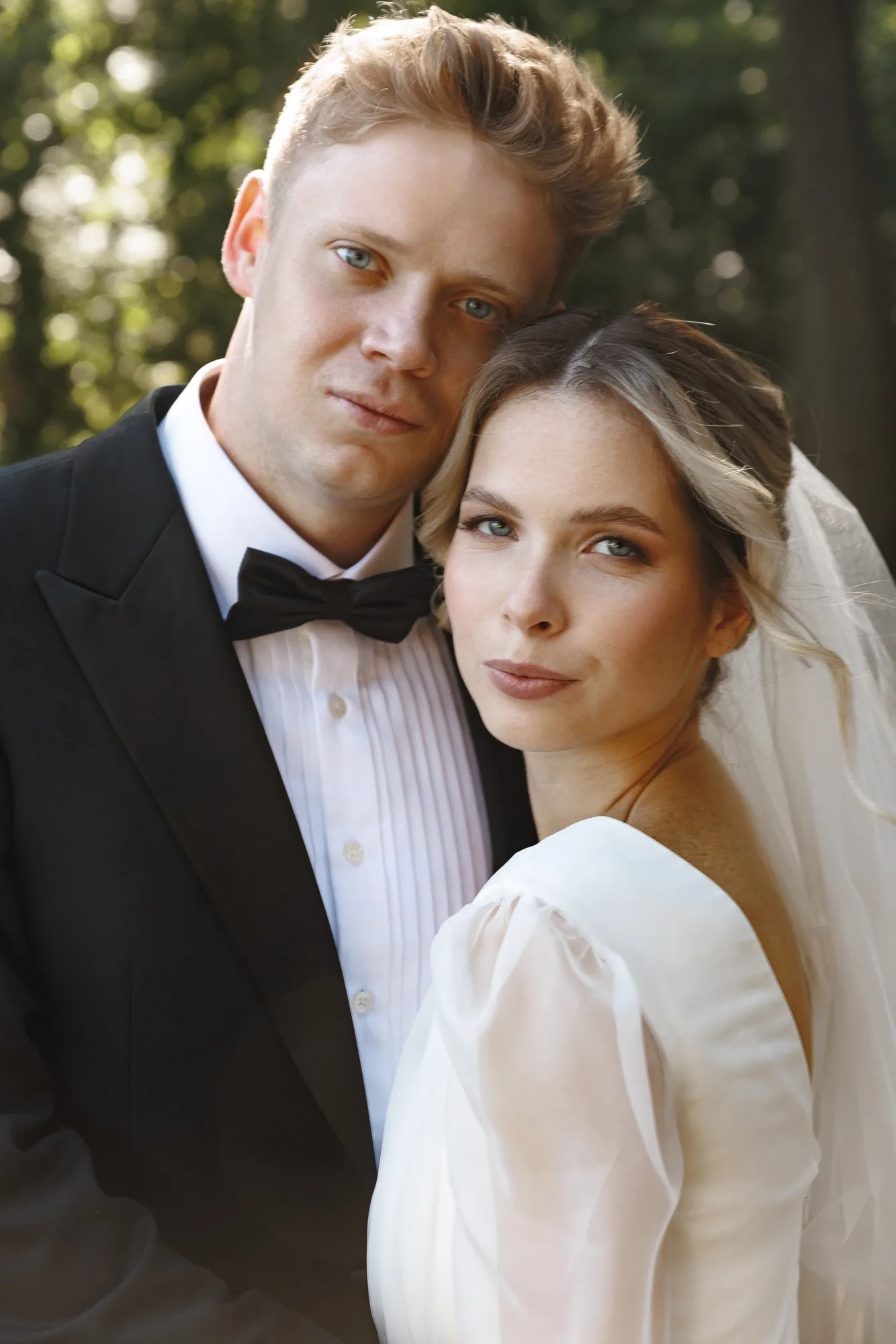 Intimate family wedding photograph of Egor and Ekaterina by Anton Matveev