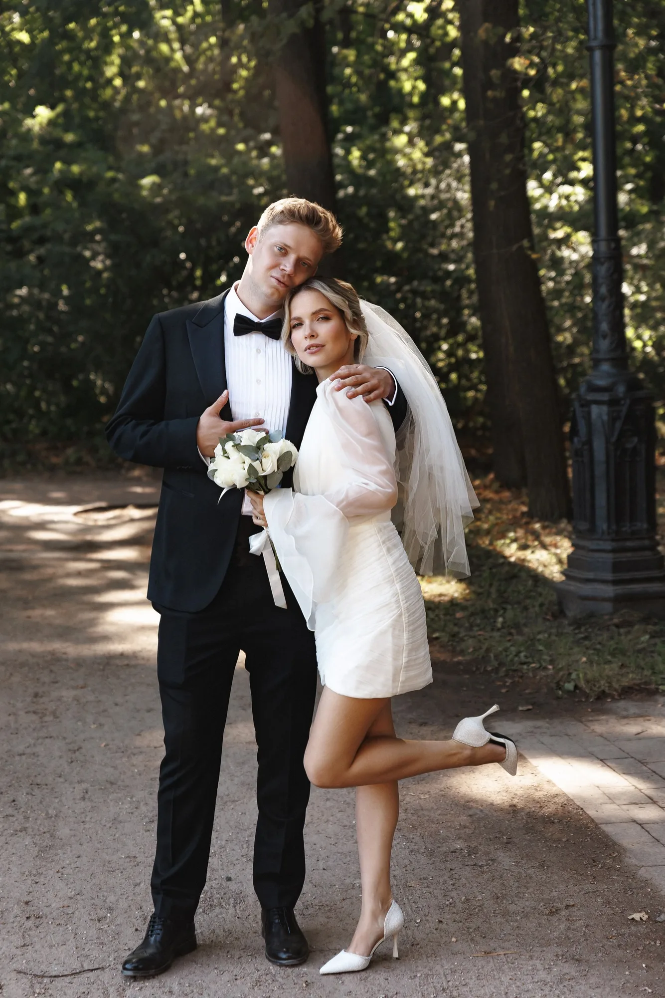 Intimate family wedding photograph of Egor and Ekaterina by Anton Matveev
