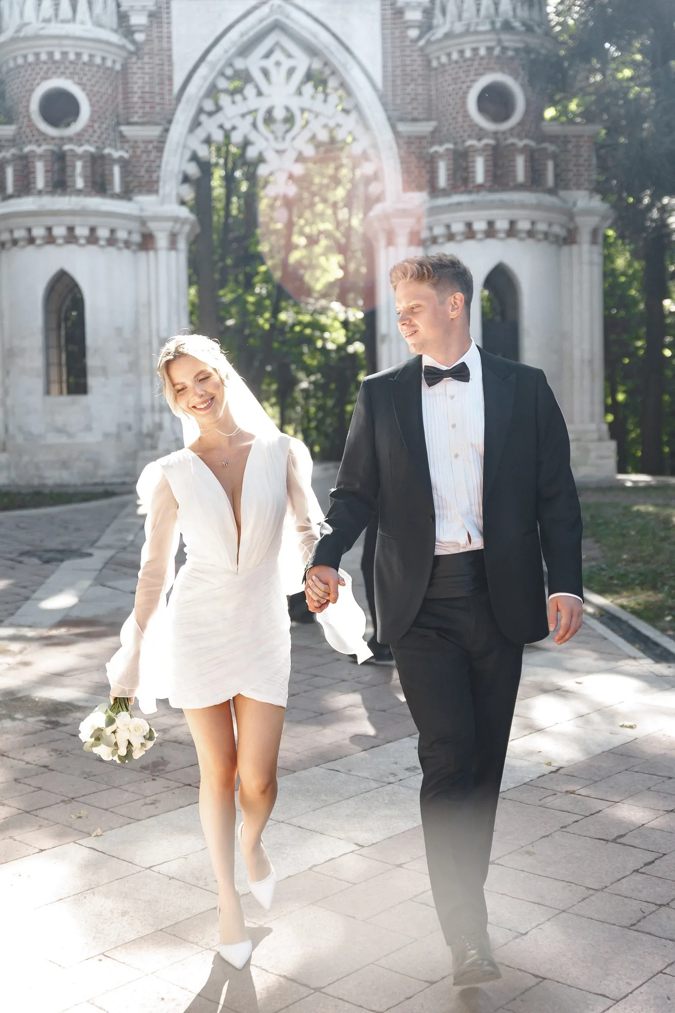 Intimate family wedding photograph of Egor and Ekaterina by Anton Matveev