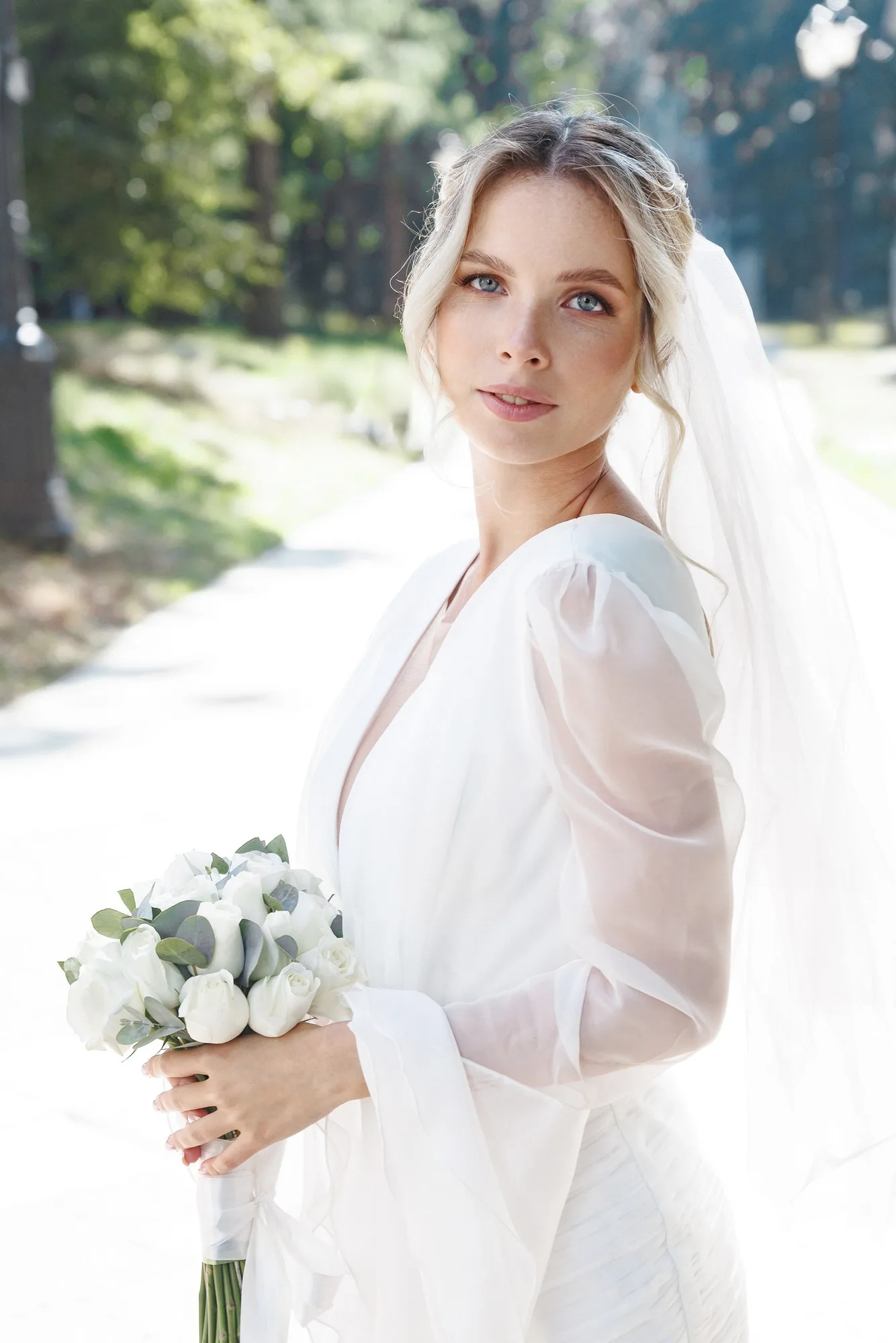 Intimate family wedding photograph of Egor and Ekaterina by Anton Matveev
