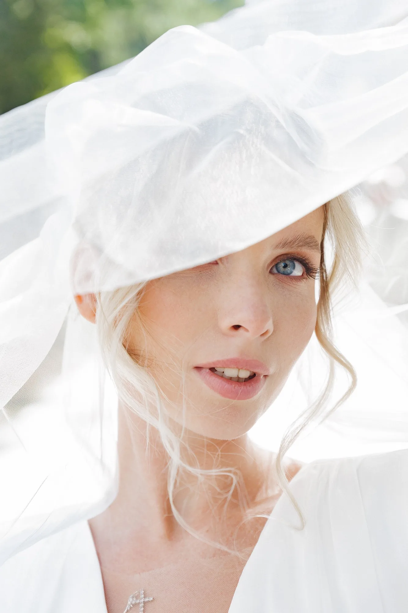 Intimate family wedding photograph of Egor and Ekaterina by Anton Matveev