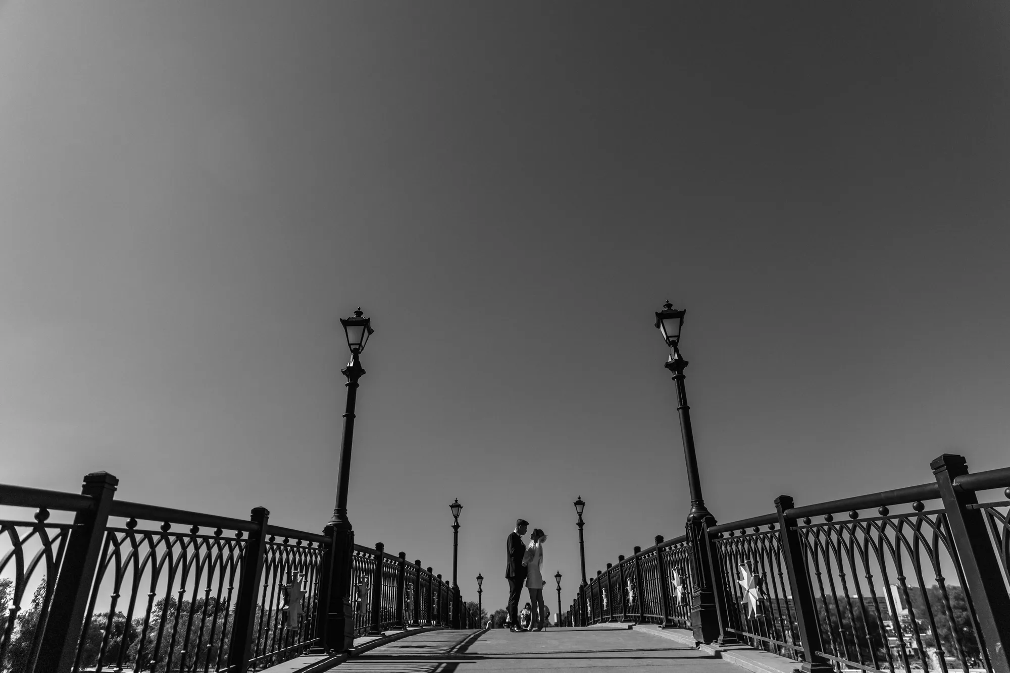 Intimate family wedding photograph of Egor and Ekaterina by Anton Matveev