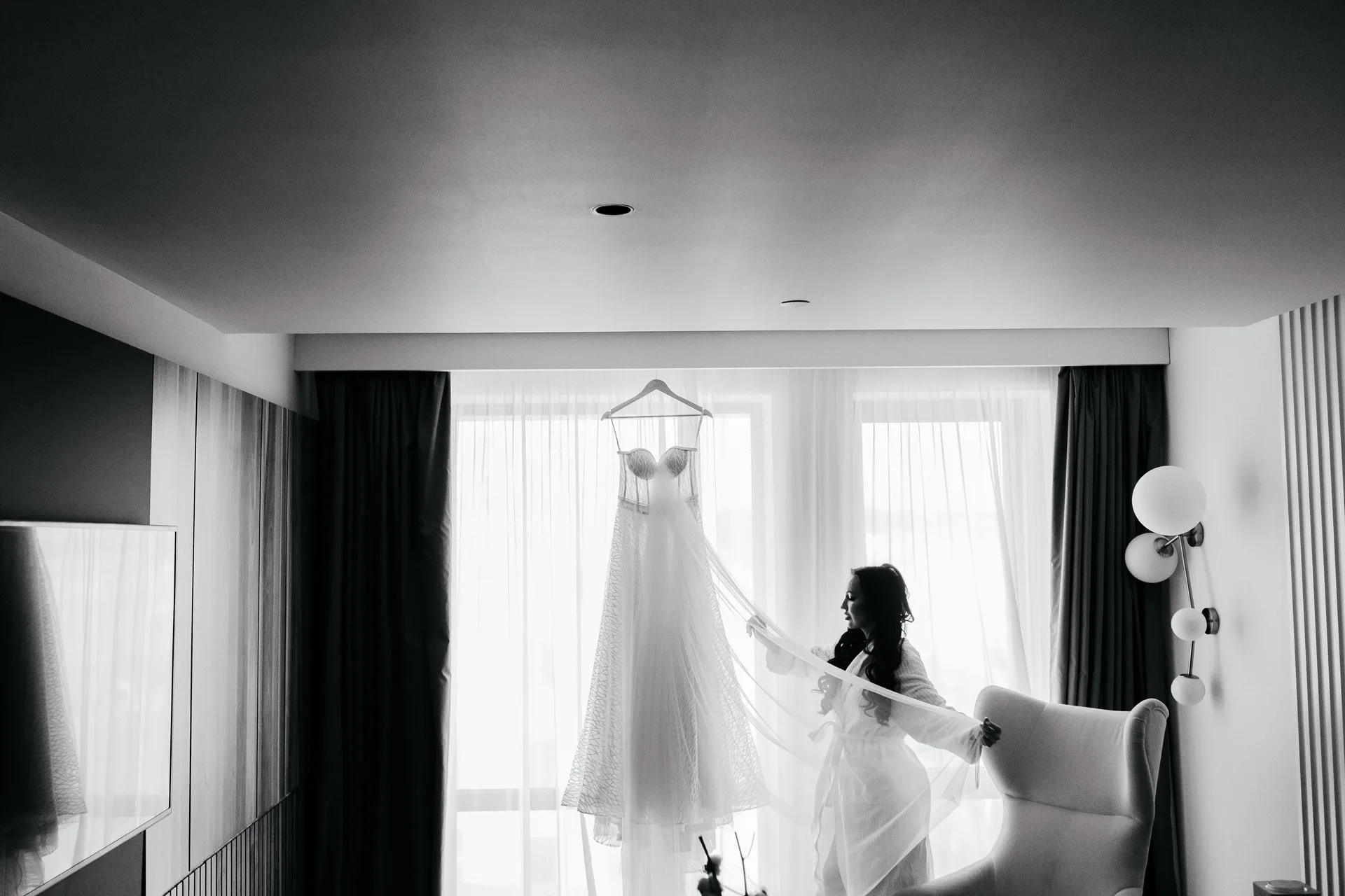 An Intimate Wedding for Two at Movenpick Hotel photographed by Anton Matveev