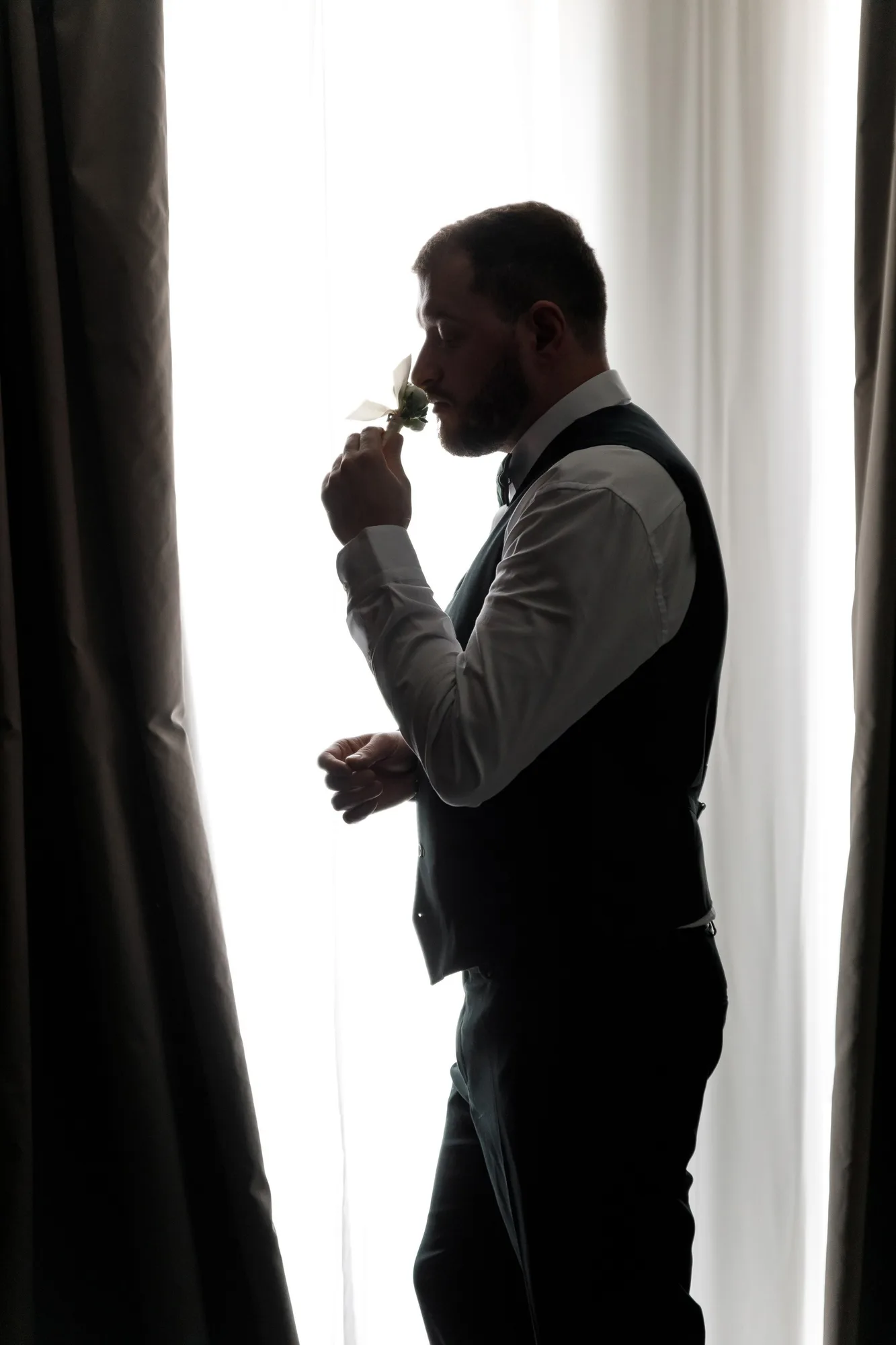 An Intimate Wedding for Two at Movenpick Hotel photographed by Anton Matveev