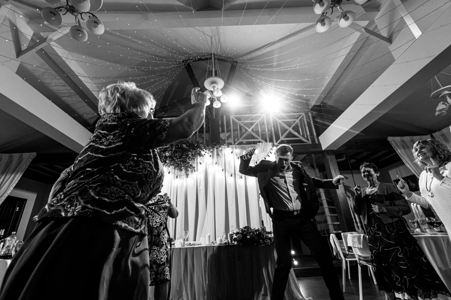 Yekaterinburg Wedding No. 1 photographed by Anton Matveev