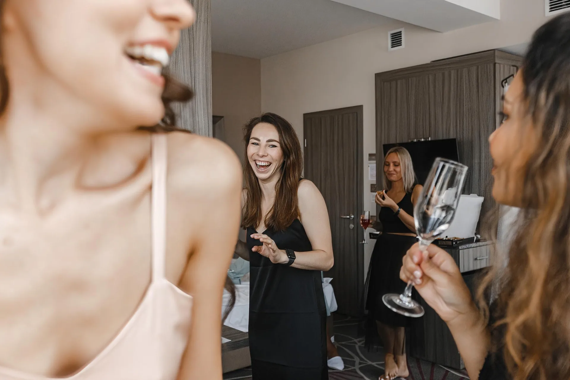 Wedding Stories from Yekaterinburg photographed by Anton Matveev