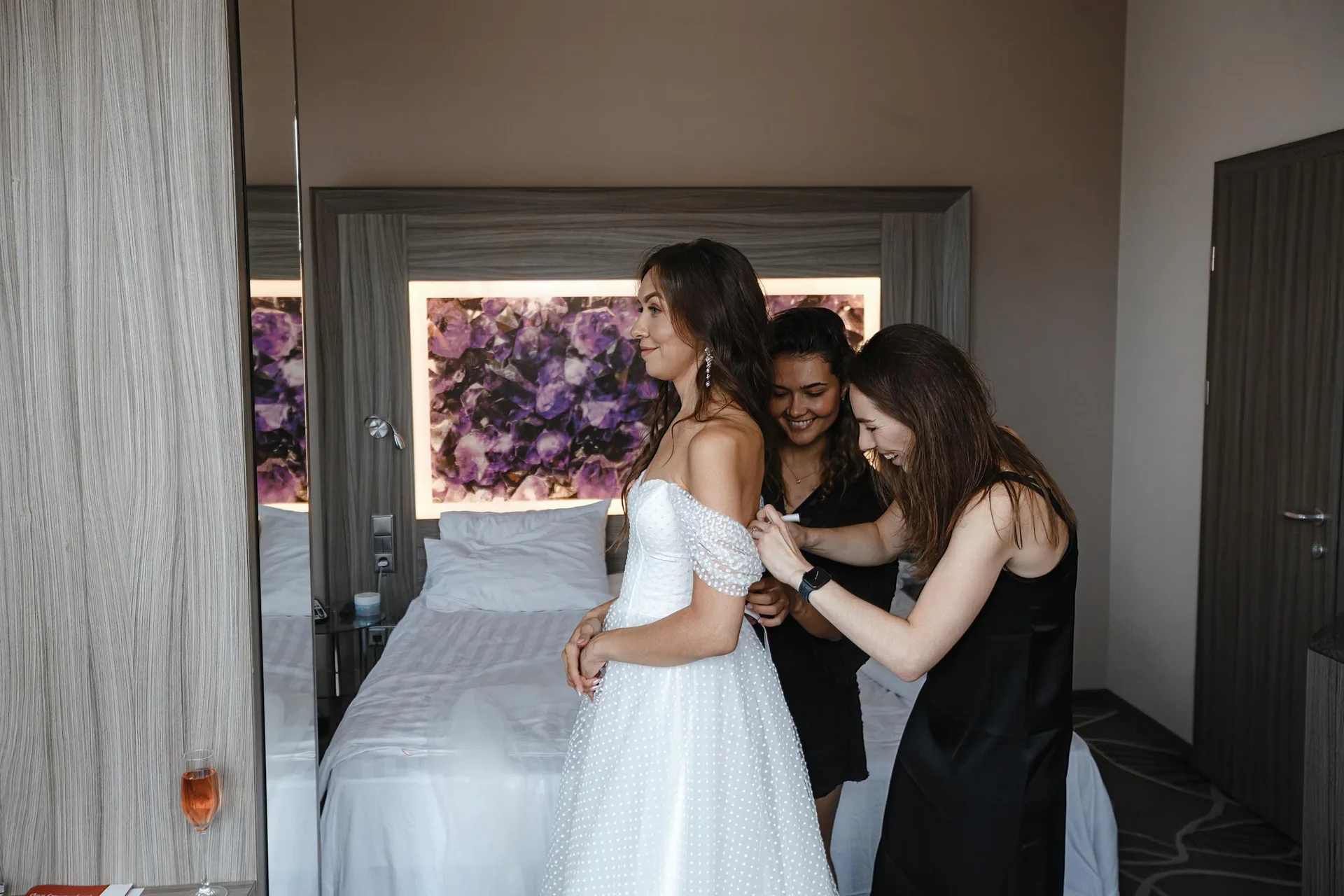 Wedding Stories from Yekaterinburg photographed by Anton Matveev