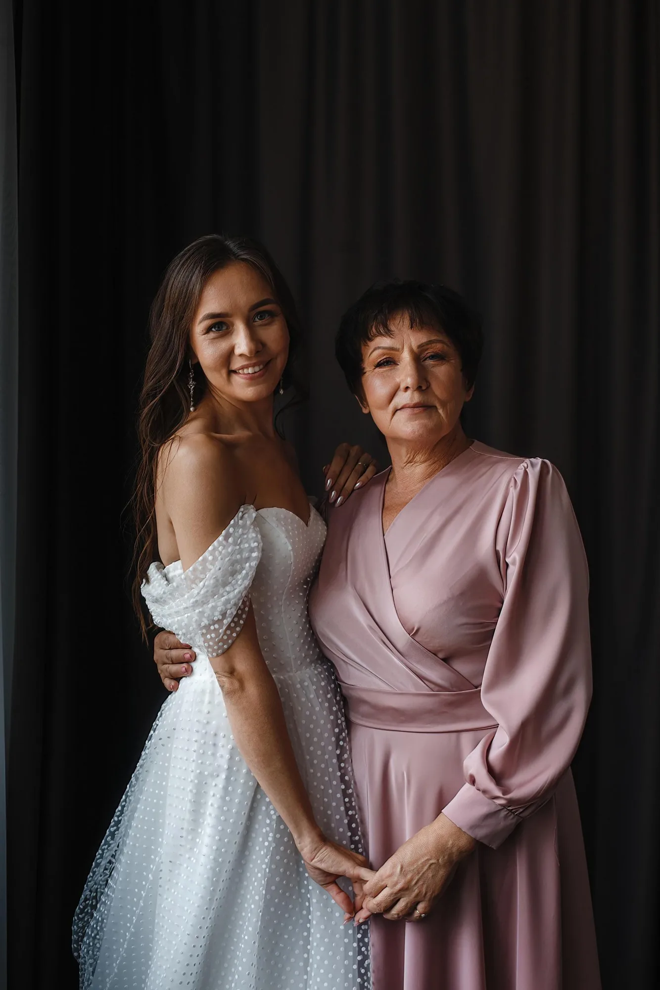 Wedding Stories from Yekaterinburg photographed by Anton Matveev
