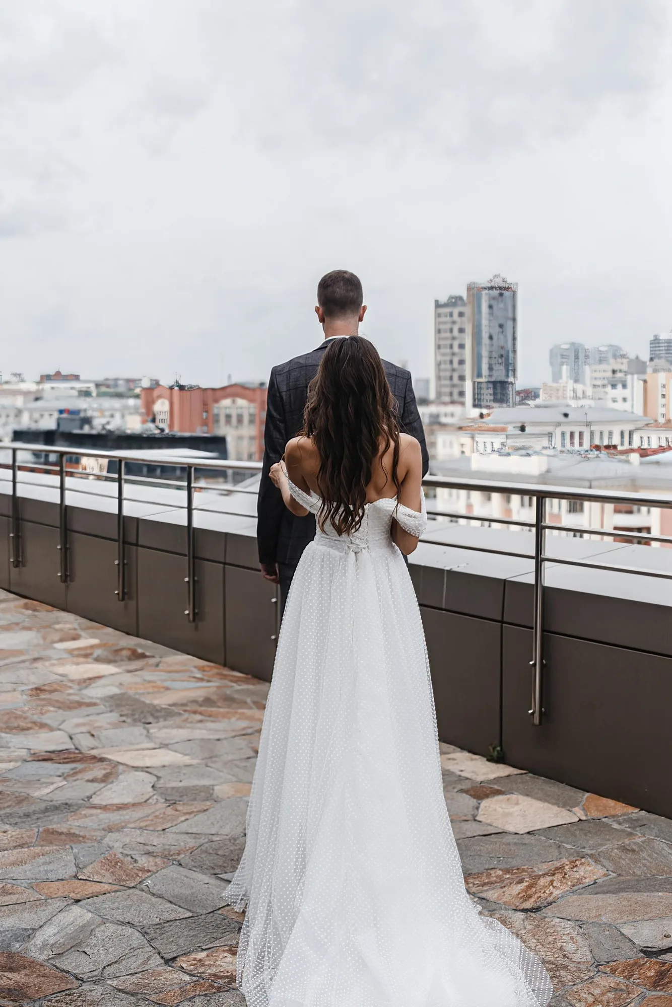 Wedding Stories from Yekaterinburg photographed by Anton Matveev