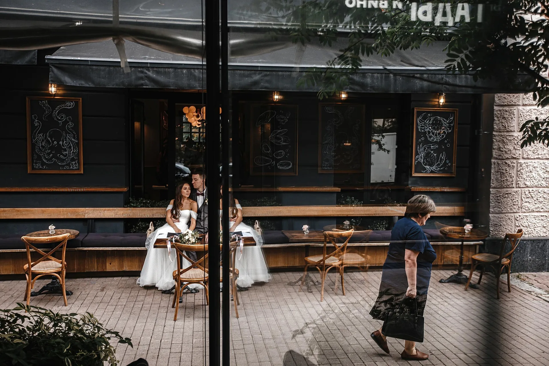 Wedding Stories from Yekaterinburg photographed by Anton Matveev