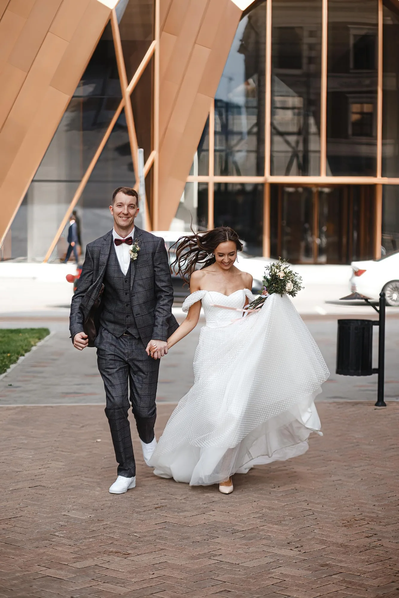 Wedding Stories from Yekaterinburg photographed by Anton Matveev