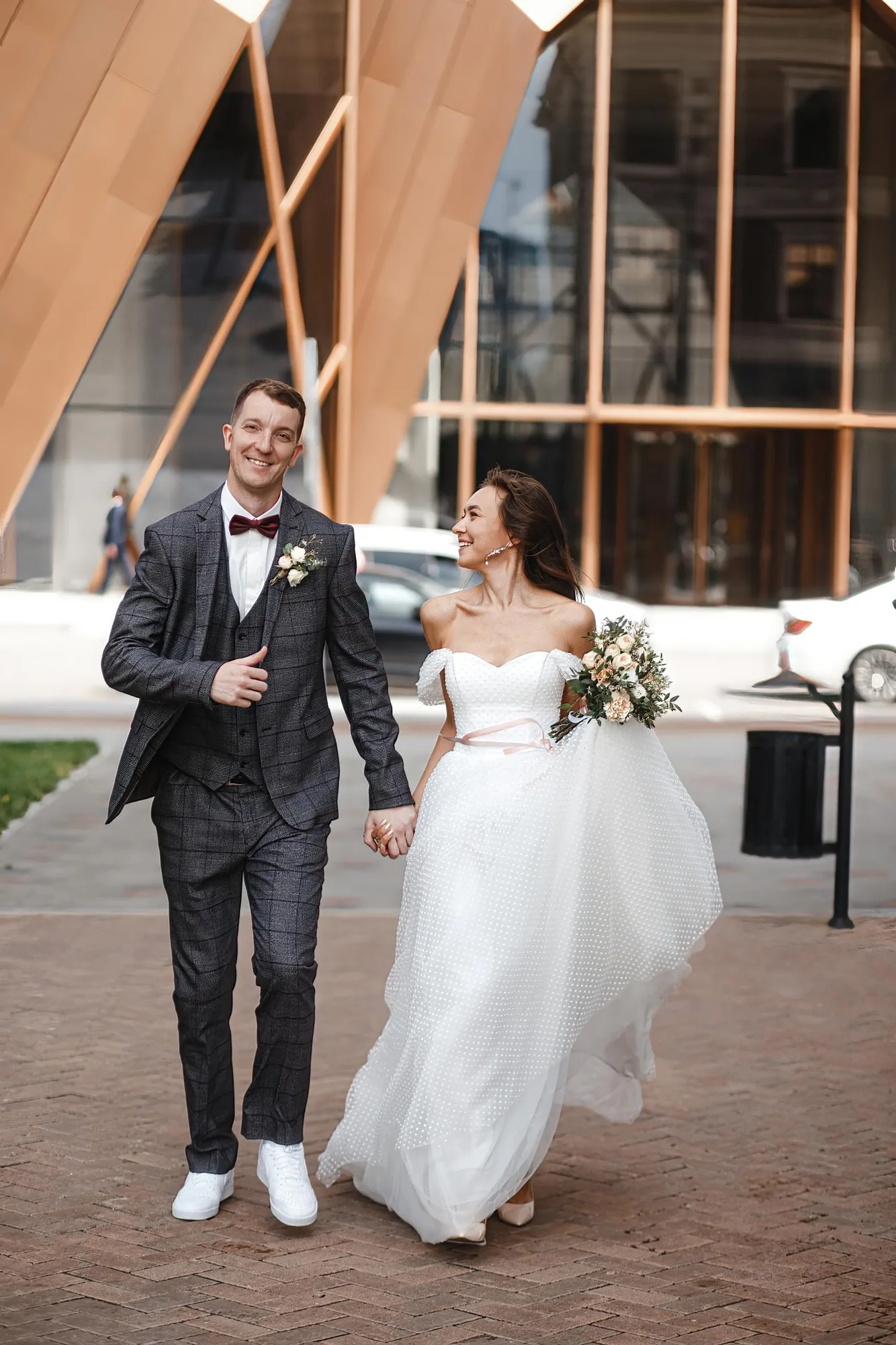 Wedding Stories from Yekaterinburg photographed by Anton Matveev