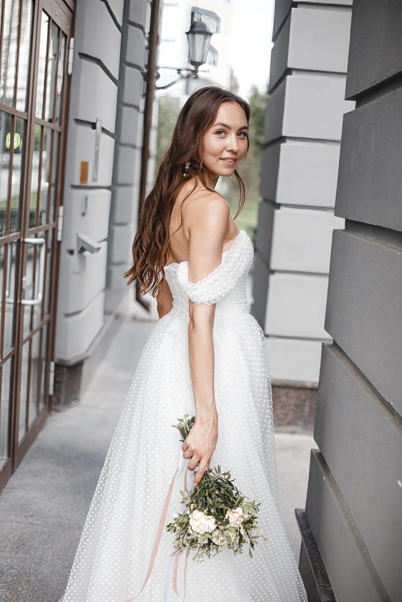 Wedding Stories from Yekaterinburg photographed by Anton Matveev