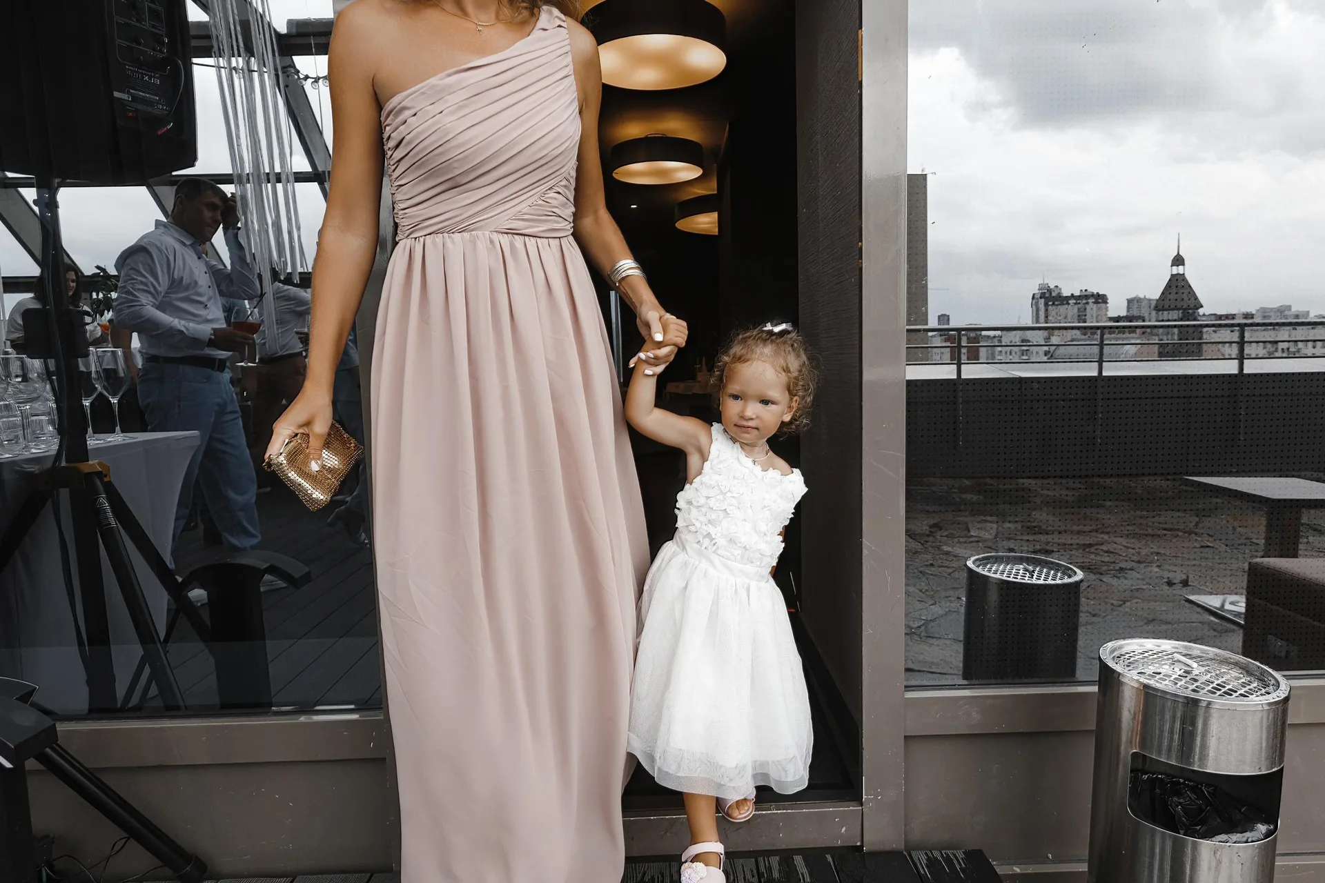 Wedding Stories from Yekaterinburg photographed by Anton Matveev