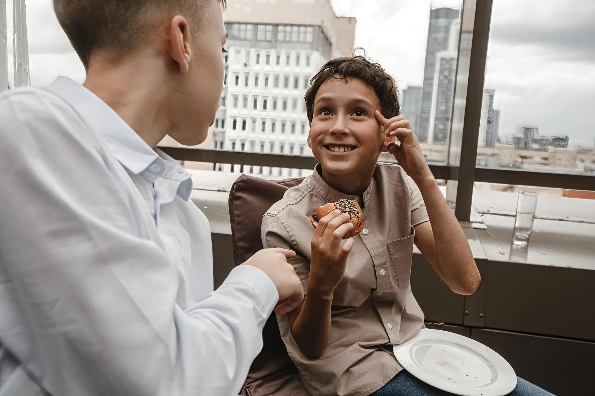 Wedding Stories from Yekaterinburg photographed by Anton Matveev