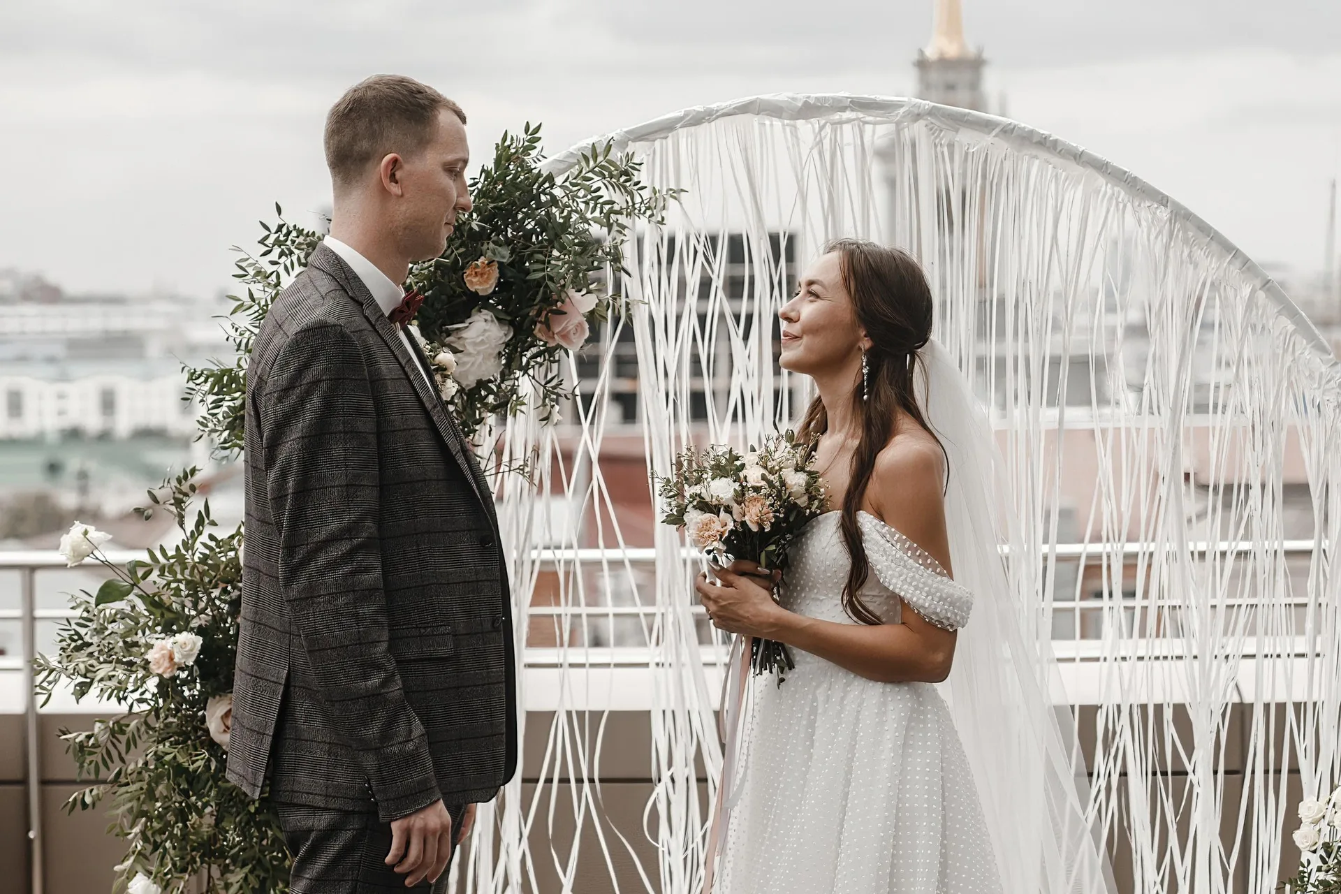 Wedding Stories from Yekaterinburg photographed by Anton Matveev