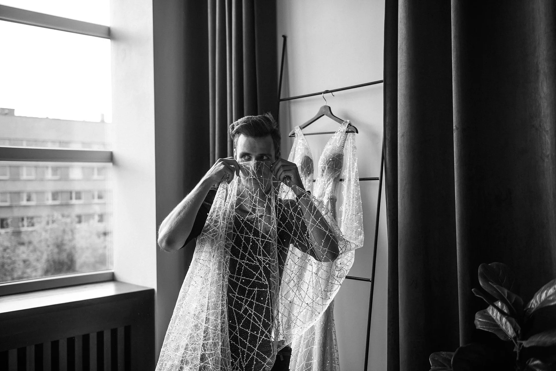 A Yekaterinburg Wedding photographed by Anton Matveev