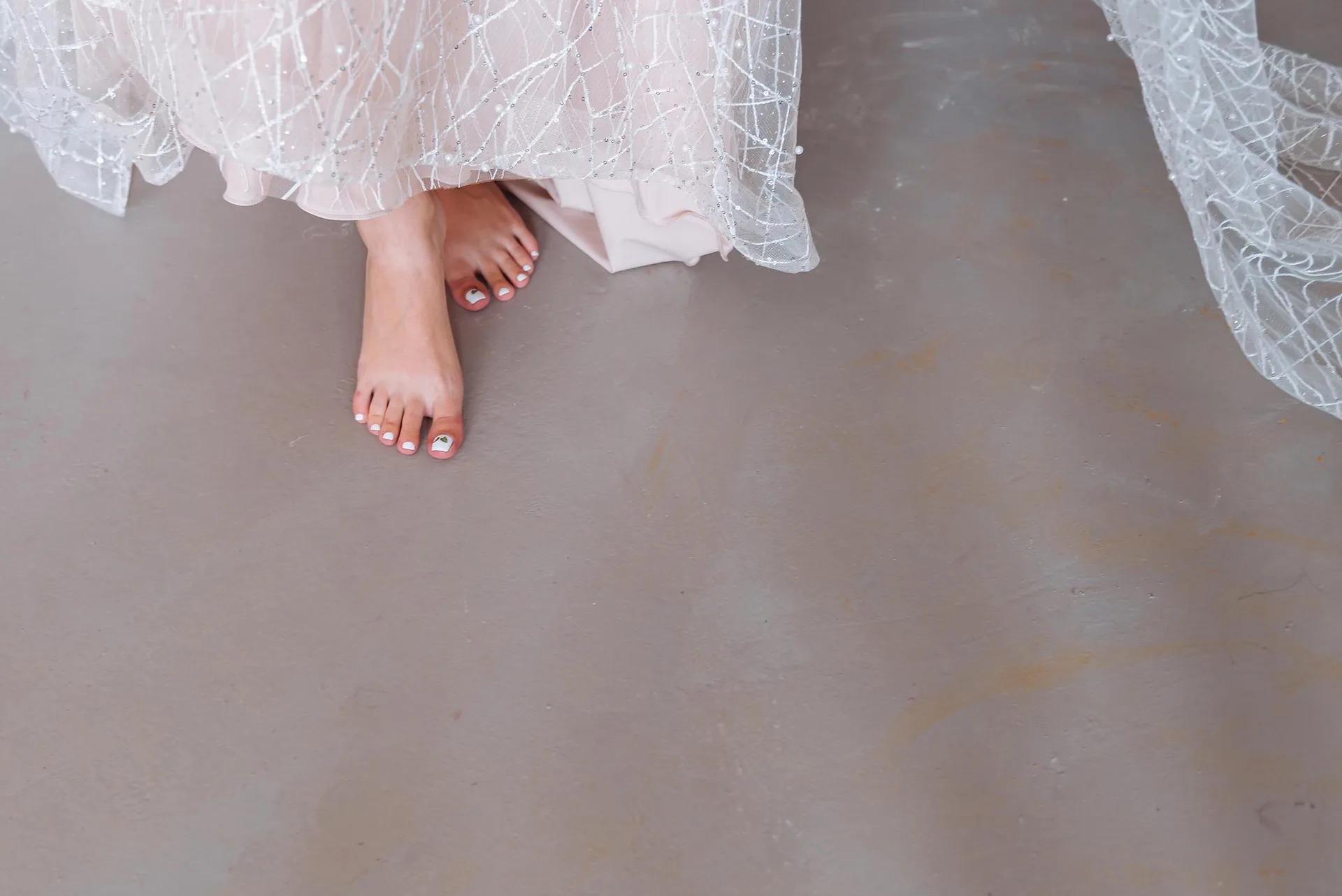 A Yekaterinburg Wedding photographed by Anton Matveev