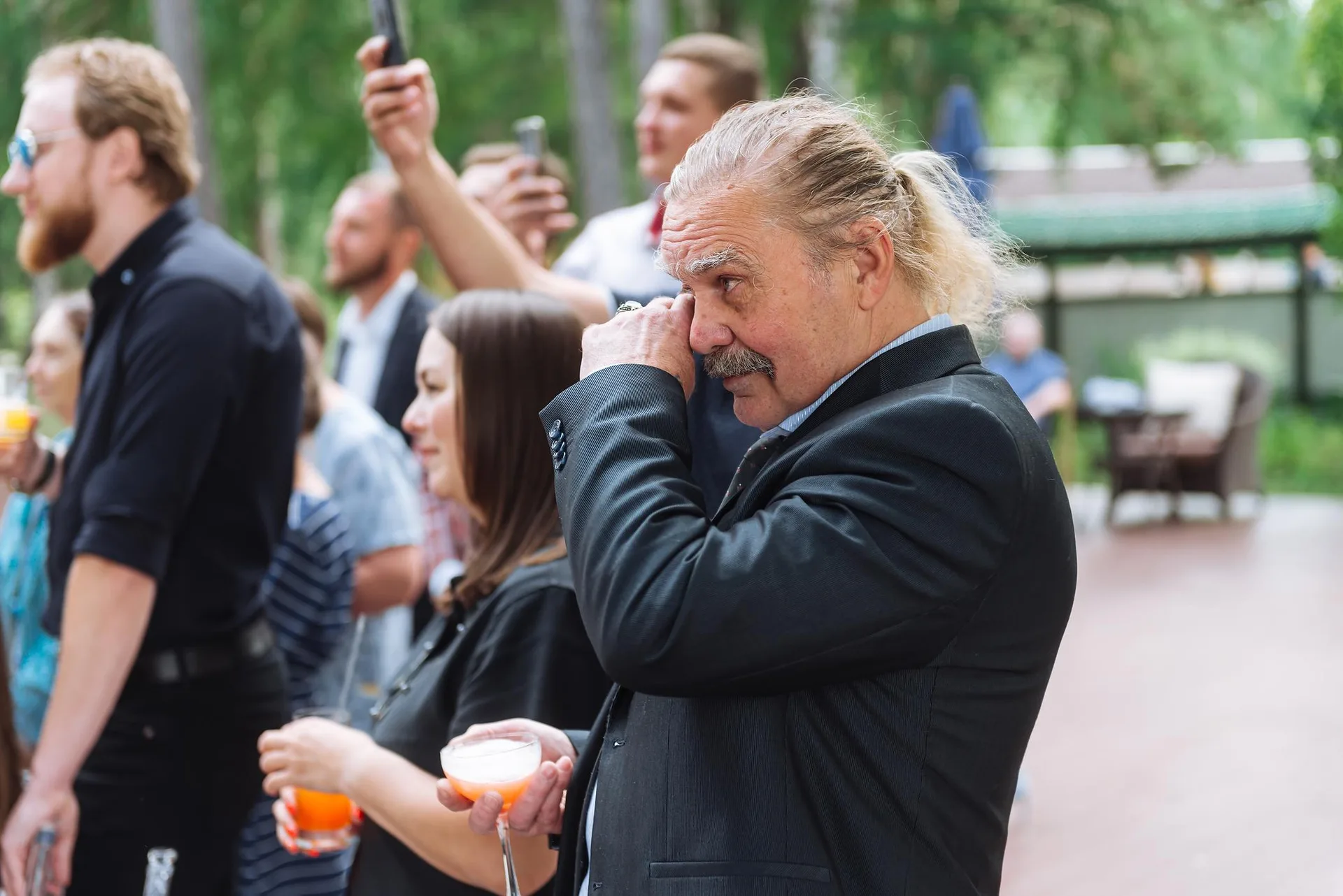A Yekaterinburg Wedding photographed by Anton Matveev