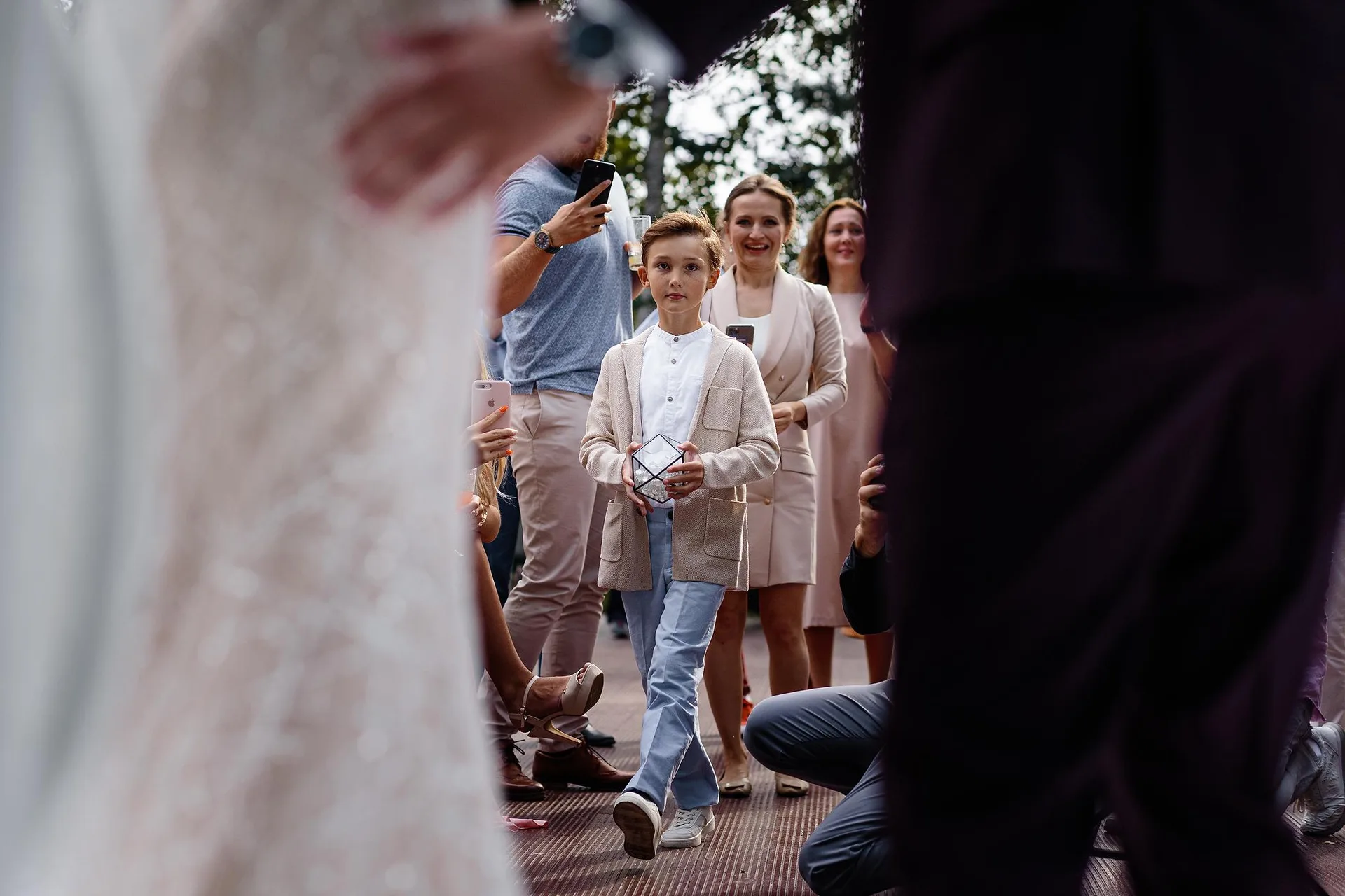 A Yekaterinburg Wedding photographed by Anton Matveev