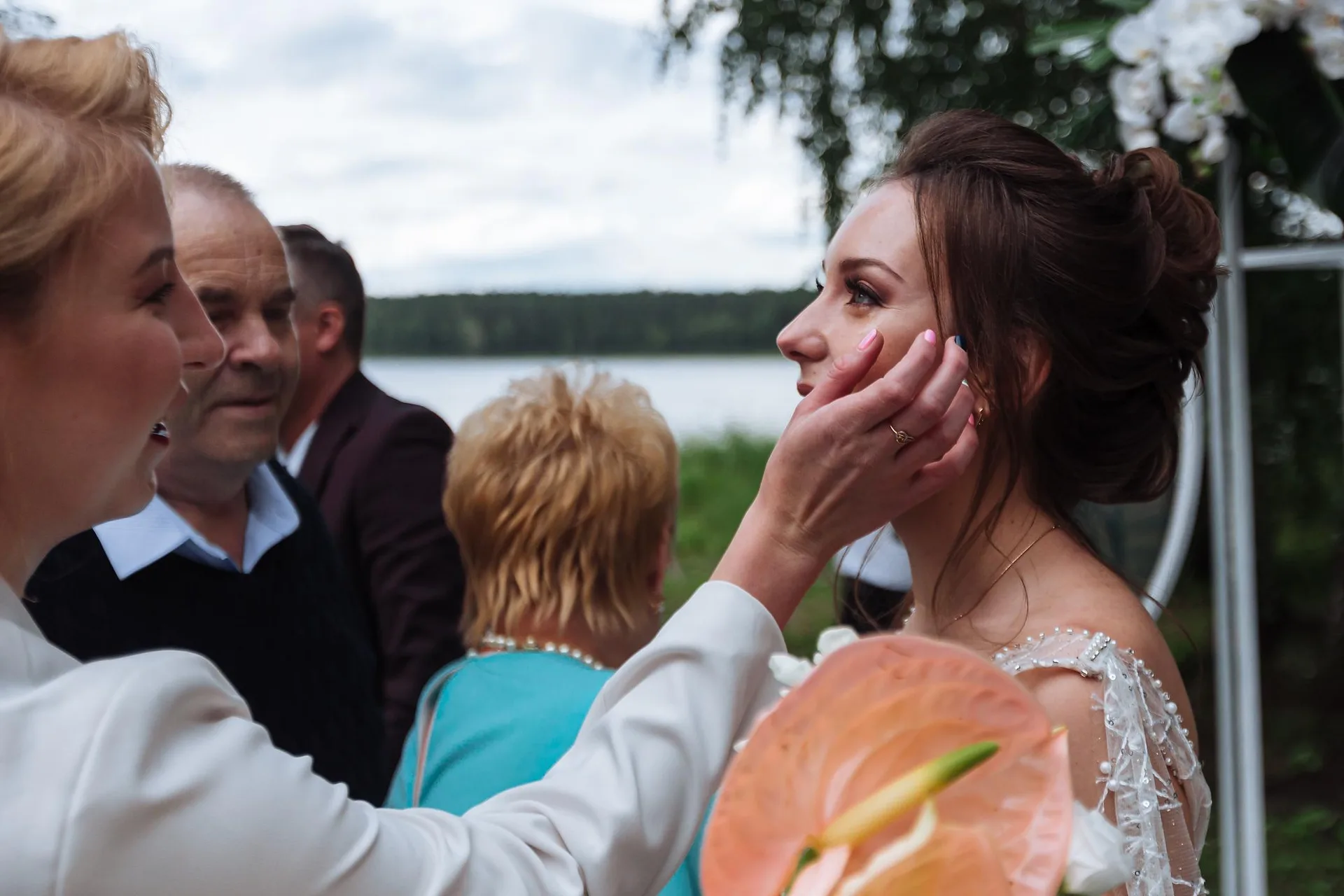 A Yekaterinburg Wedding photographed by Anton Matveev