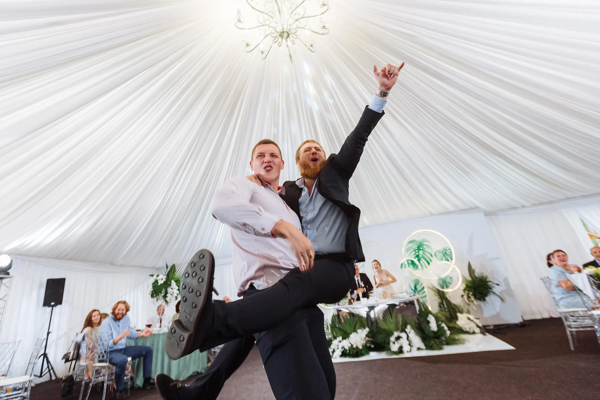 A Yekaterinburg Wedding photographed by Anton Matveev