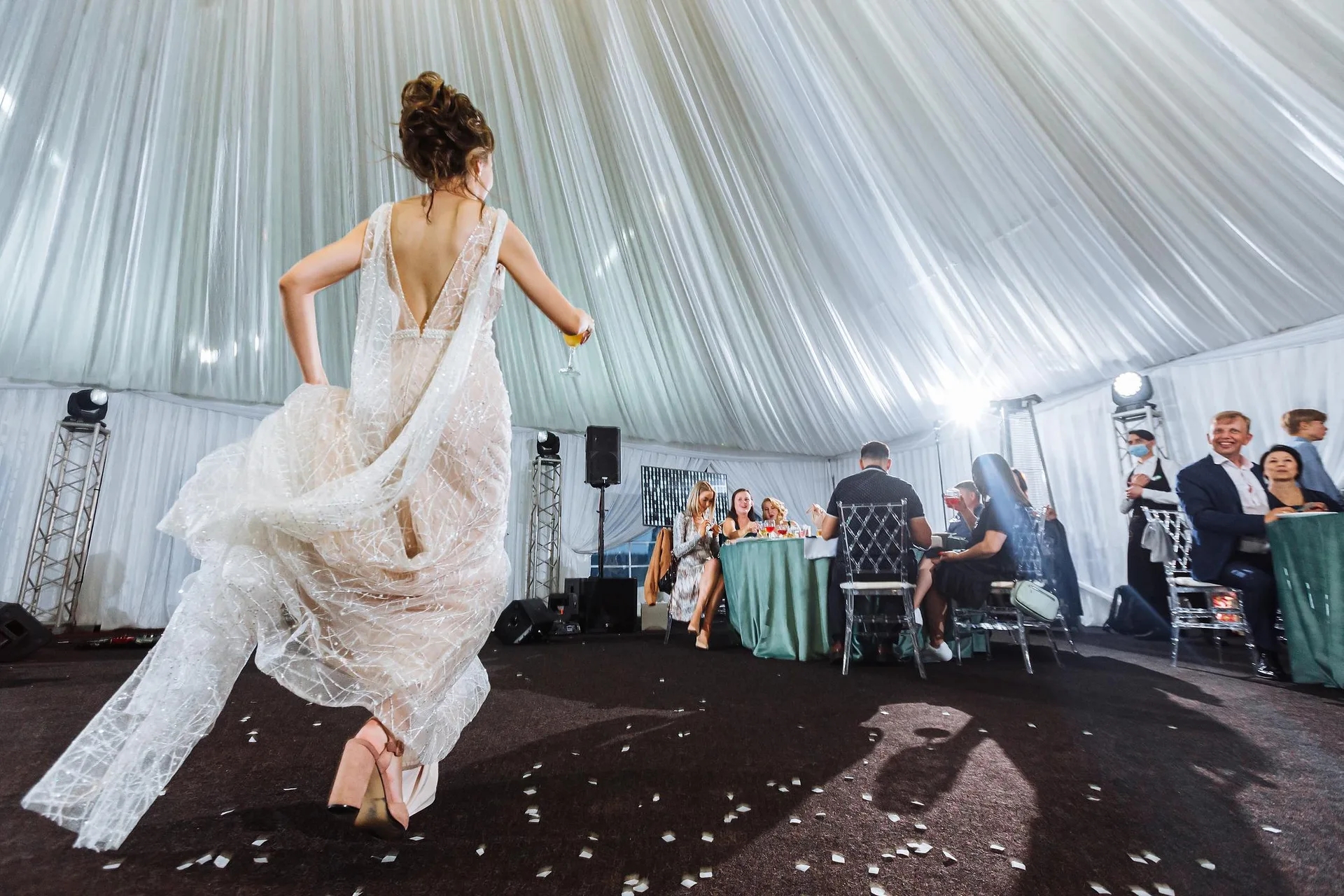 A Yekaterinburg Wedding photographed by Anton Matveev