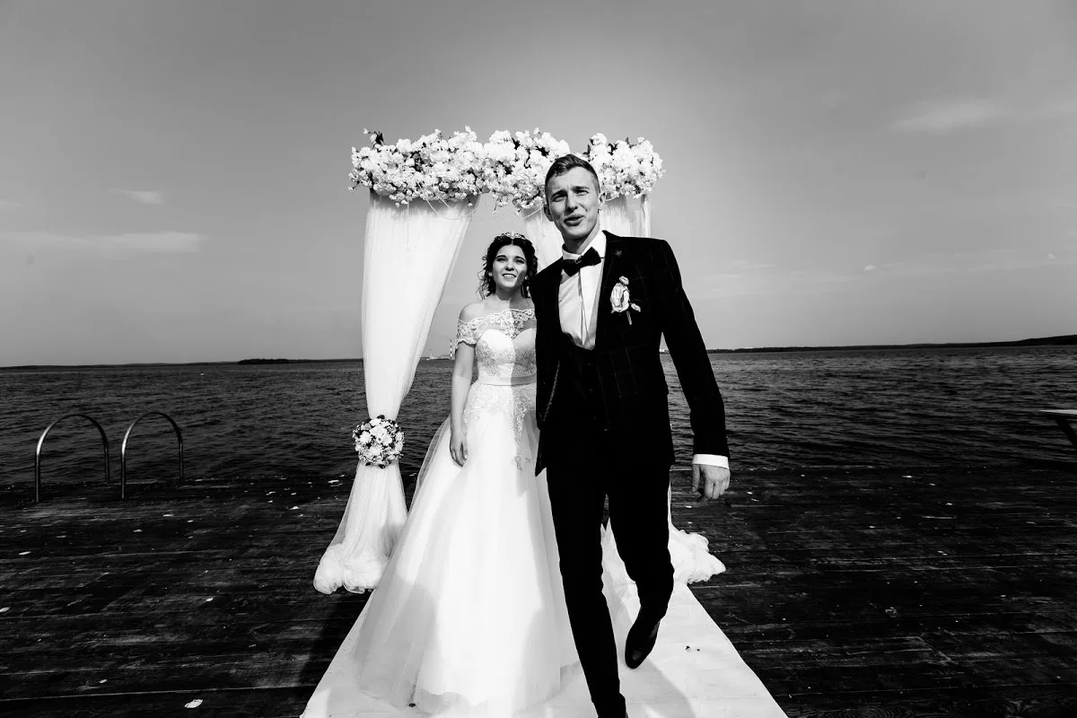 Zhenya & Nastya - A Saint Petersburg Wedding photographed by Anton Matveev