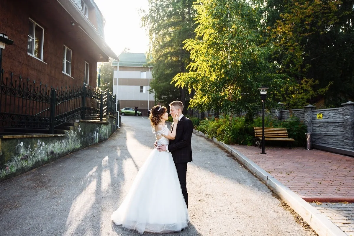 Zhenya & Nastya - A Saint Petersburg Wedding photographed by Anton Matveev