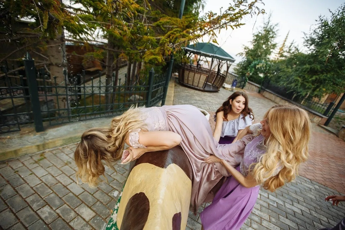 Zhenya & Nastya - A Saint Petersburg Wedding photographed by Anton Matveev